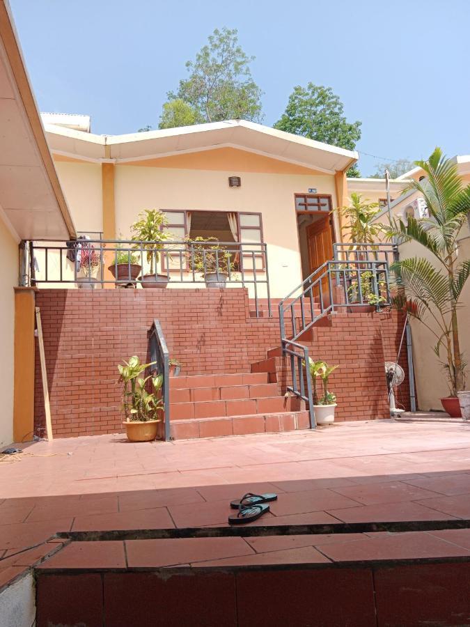 Hoa Lan Hotel Bac Kan Exterior foto